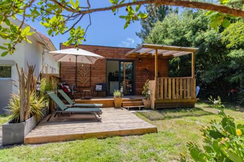 Grayan-Et-L'Hopital Apartment | Nature-Inspired Retreat: Pet-Friendly Chalet Experience