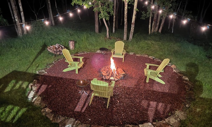 Albrightsville Ski Chalet | Chalet near Breweries, Wineries, Outlets, Raceway & Water Parks PET FRIENDLY!