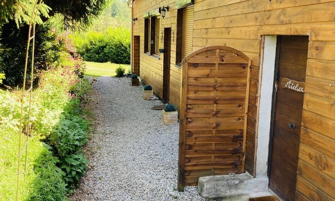 Plantades Ski Chalet | Idyllic Chalet with Pool Near La Bourboule & Le Mont-Dore