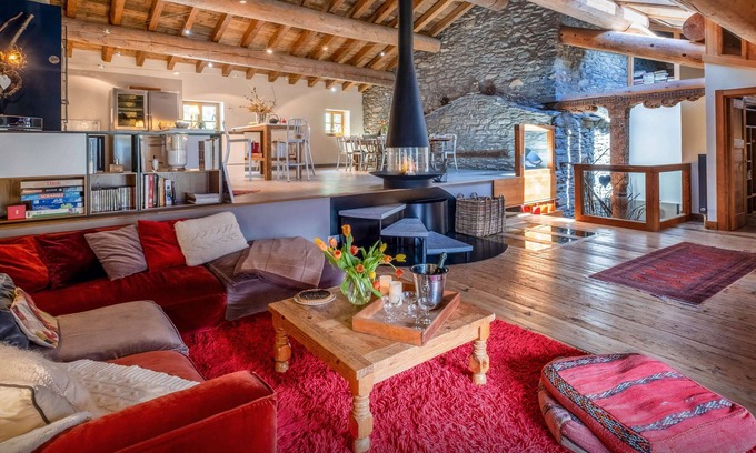 Saint-Andre Ski Chalet | Chalet Nevala - Unique converted barn for 11 indoor pool - OVO Network