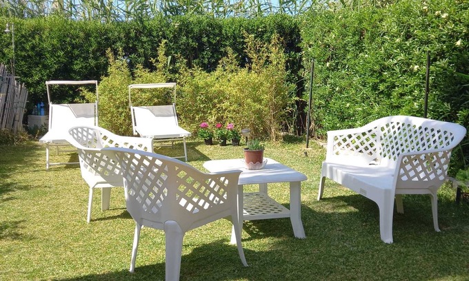 Villa Grazia di Carini Ski Chalet | Chalet on the sea in the Gulf of Carini