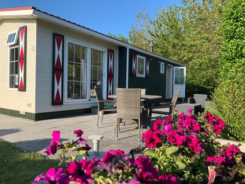 Baarland Ski Chalet | Family-Friendly Chalet at Vacation Park in Baarland