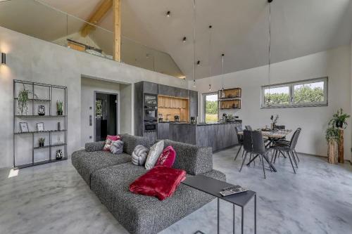 Geyersberg Ski Chalet | Chalet Panorama: Family-Friendly Retreat with Pool & Hot Tub