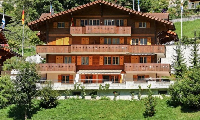 Grindelwald Apartment | Guest Rated: 9.8! Chalet Perle with Lake View & Spa