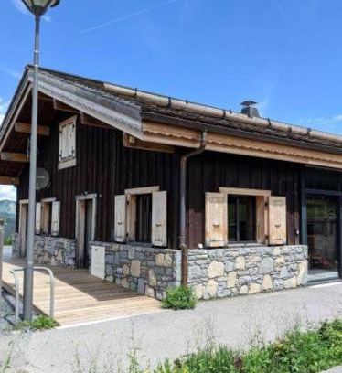 Les Gets Ski Chalet | Discover Chalet Petit Pierre Les Gets - 4-Star Family Retreat