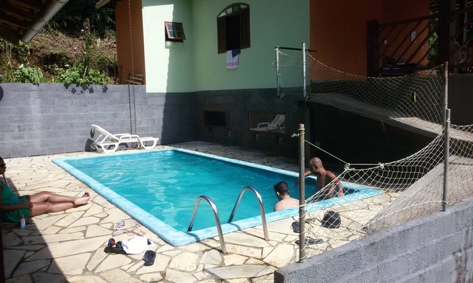 Praia de Borrifos Ski Chalet | Pet-Friendly Chalet Porto Frades Carlinhos with Pool