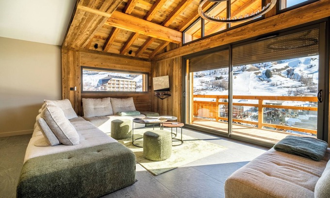 Les Deux Alpes Ski Chalet | CHALET PREMIERE LOGE 12 PEOPLE DOMINANT VIEW