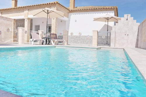 Campano House | Experience Chalet Puente Tabla: Family-Friendly Retreat