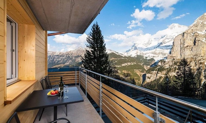 Murren Apartment | Cozy Holiday Apartment Mürren for Families and Friends