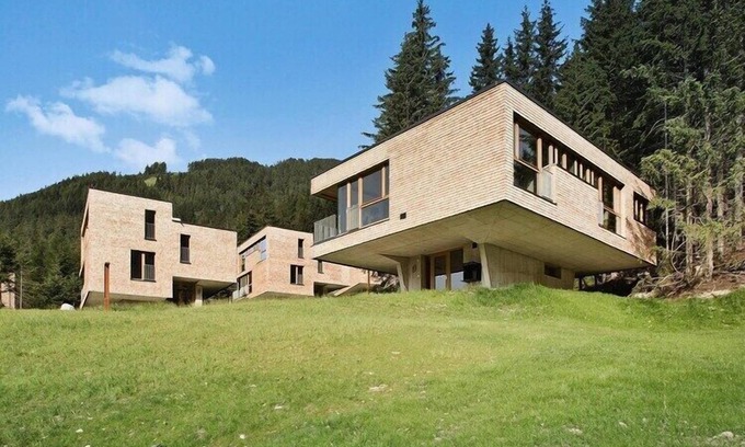 Großdorf Ski Chalet | Chalet resort in Kals am Großglockner