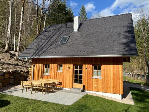 Gaming Ski Chalet | Beautiful Chalet Schäftal - Guest Rated 9.7 with Hot Tub