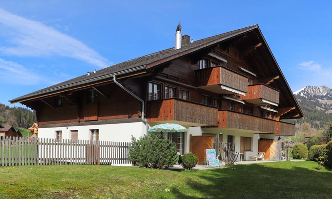 Zweisimmen Apartment | Scenic Chalet Simmental P-3 with Lake View & Spa Amenities