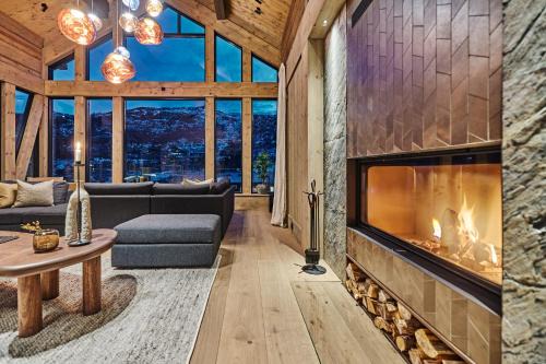 Møre og Romsdal Ski Chalet | Relax at Chalet Strandafjellet with Pool & Hot Tub Access