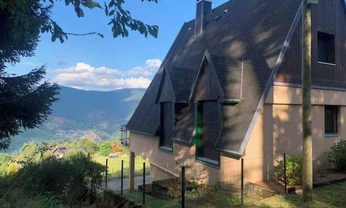 Kruth House | Tranquil Chalet-Style Retreat with Spa and Pool Amenities