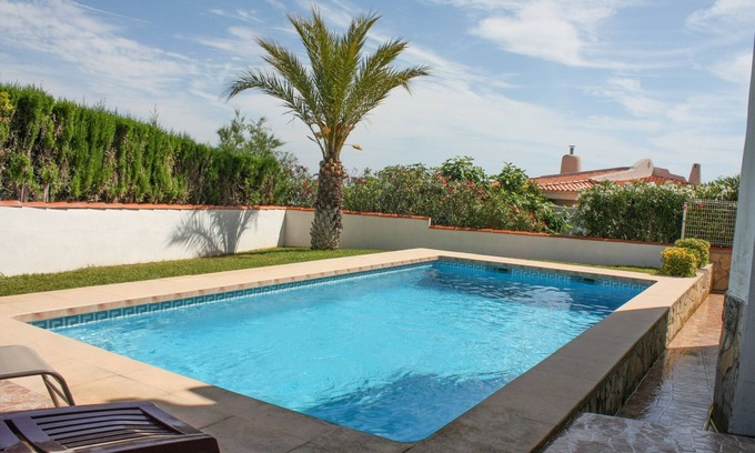 Peniscola Ski Chalet | Cozy Chalet Suiza Inmomart: Pet-Friendly with Pool Access