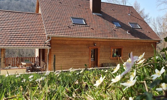 Fouchy House | Tranquil Chalet in Alsace with Spa, Hot Tub & Nature