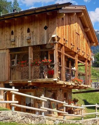 Pecol Apartment | Family-Friendly Chalet-Tabia'al Sol in Dolomiti Mountains