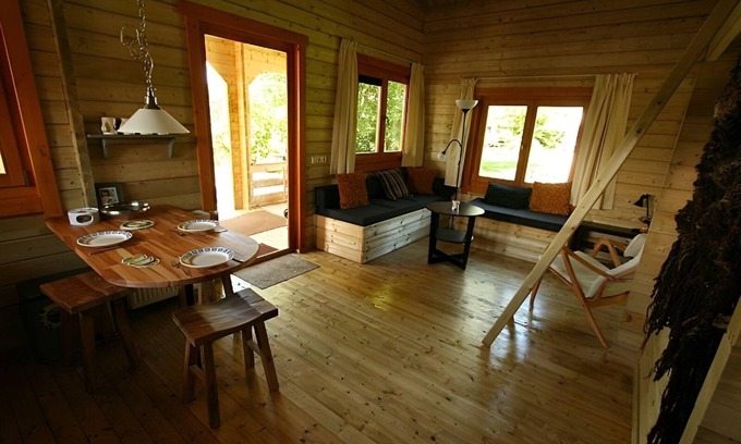 Zoutkamp Ski Chalet | Discover Chalet the Kingfisher: Nature Retreat with Pool