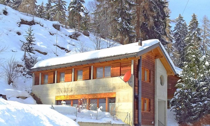 Mayens-de-Riddes Ski Chalet | Chalet Theo - Four Bedroom Chalet, Sleeps 6