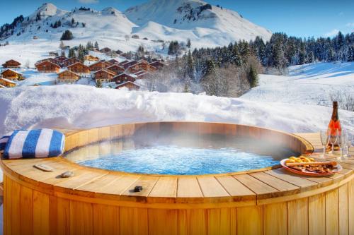 Le Chinaillon Ski Chalet | Relax at Chalet Tolar - A Premier 4-Star Pet-Friendly Retreat