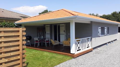 Gujan-Mestras House | Oceanfront Chalet with Terrace & 9.7/10 Guest Rating