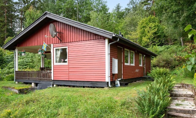 Motala Ski Chalet | Family-Friendly Chalet Västanvik Snickarhagen - OST047