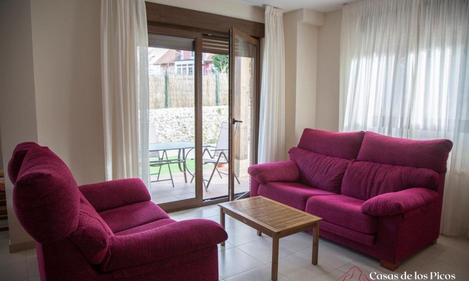 Pesues House | Family-Friendly Chalet Tina Menor - Casas de los Picos