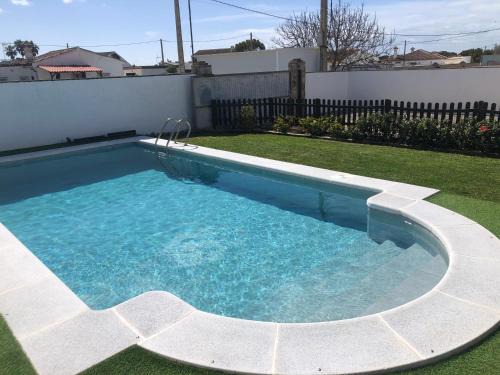 Conil de la Frontera House | Pet-Friendly Chalet Ventura in Conil - Rated 10/10 by Guests