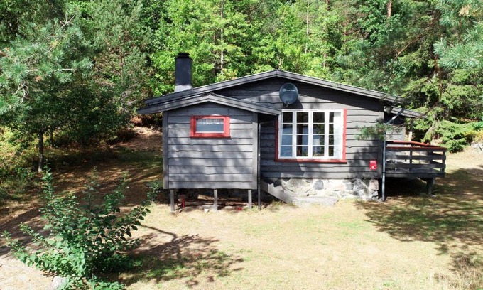 Arendal Ski Chalet | Guest Rated 10/10: Chalet Vigdisheimen with Oceanfront Views
