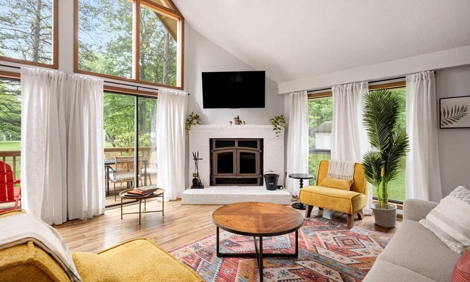 The Woods Ski Chalet | Chalet w Hot Tub, Deck, Fire Pit, Wifi, Resort Fun