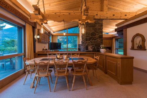 Tschagguns Ski Chalet | Experience Comfort at Chalet Waldhaus Rappakopf