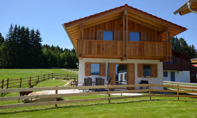 Lechbruck House | Discover Chalet Waldromantik: Spa, Lake Views & Forest Retreat
