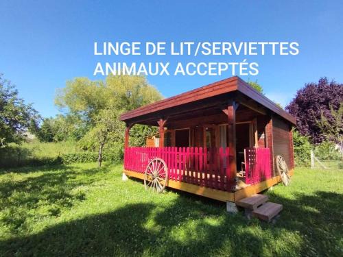 Mareuil-sur-Arnon Ski Chalet | Chalet Western: Pet-Friendly Retreat for Budget Travelers
