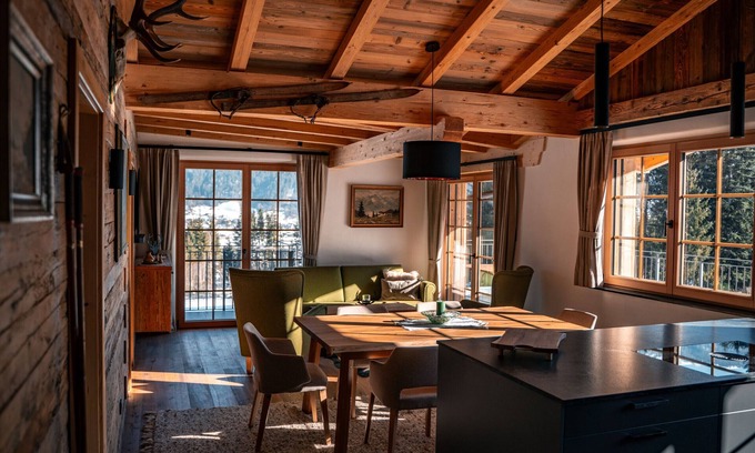 Ried im Zillertal Apartment | Chalet WildRuh - Hirschen Suite