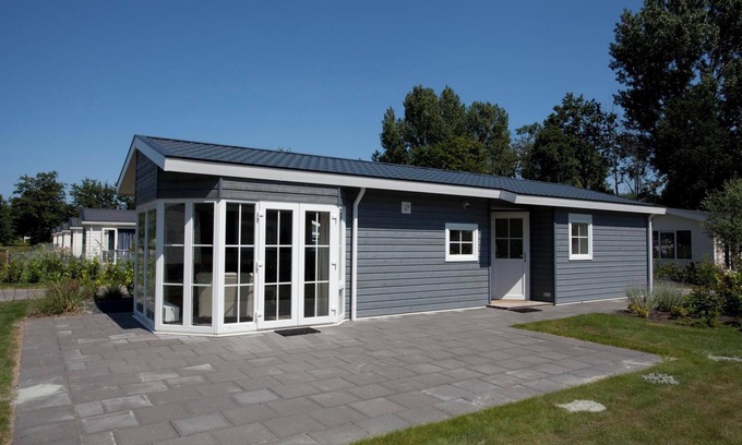 Velsen-Zuid House | Modern Chalet with 2 Bedrooms and Terrace, Rated 10/10
