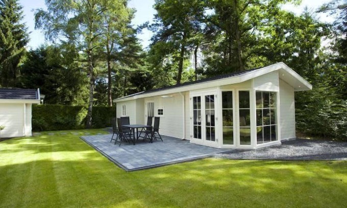 Beekbergen-Zuid House | Cozy 2-Bedroom Chalet with Terrace & Family-Friendly Amenities