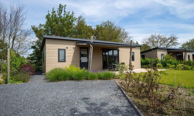 Municipality of Stede Broec House | Family-Friendly Chalet with 3 Bedrooms & Full Kitchen
