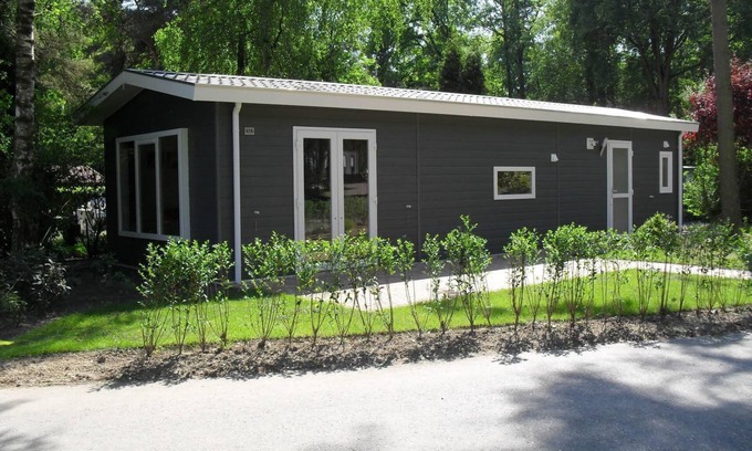 Velsen-Zuid House | Chalet with 3 bedrooms and a terrace
