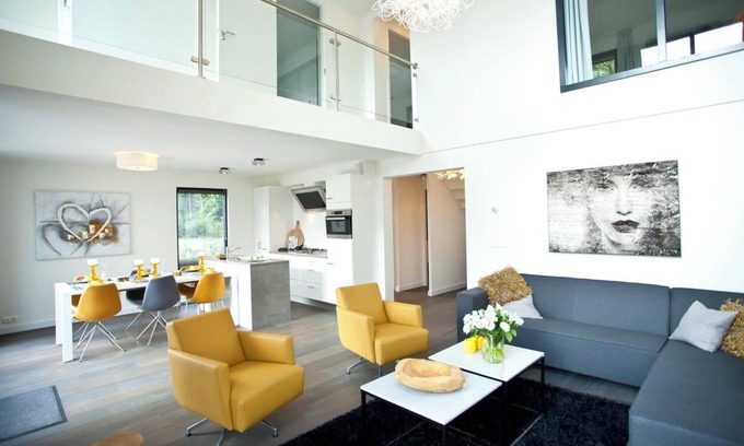 Nijkerk House | Family-Friendly Chalet with 4 Bedrooms and Terrace Escape