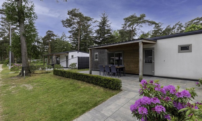 Vessem Ski Chalet | Relaxing Chalet with Pool and Covered Terrace Awaits You