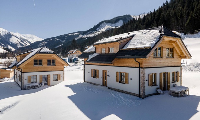 Donnersbachwald Ski Chalet | Cozy Chalet with Finnish Sauna Steps from Ski Lift