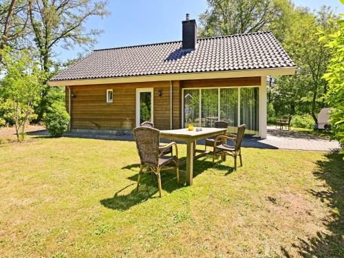Reutum House | Scenic Chalet with Breathtaking Views and Spa Amenities