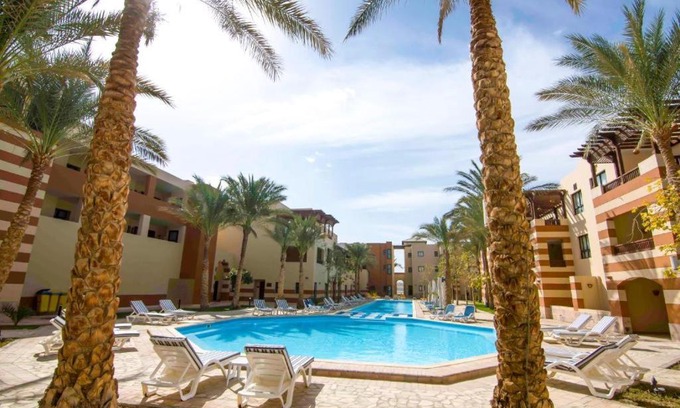 Port Ghalib Apartment | Inviting Chalet with Pool View and Private Beach Access