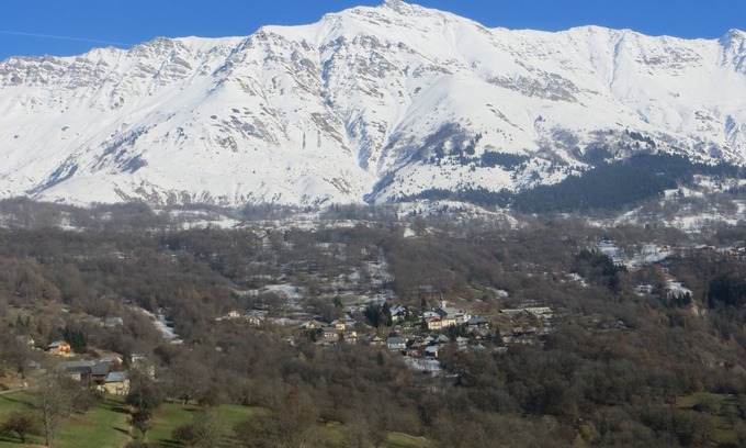 Montaimont Ski Chalet | Panoramic View Chalet with Terrace and Family-Friendly Amenities