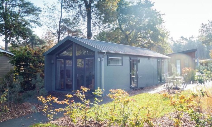 Otterlo House | Cozy Two-Bedroom Chalet with Kitchen & Pet-Friendly Amenities