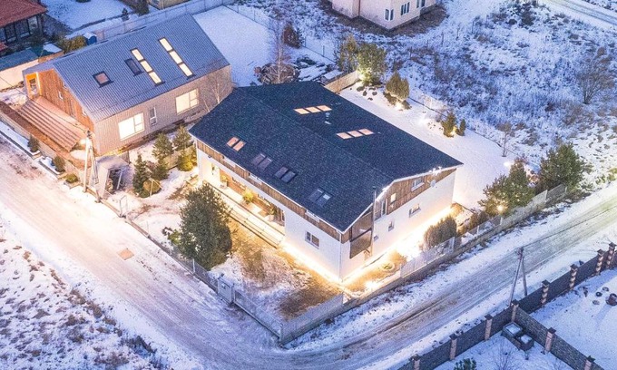 Kruglino Ski Chalet | Discover Chalet Yakhroma: Oceanfront Haven with Pool