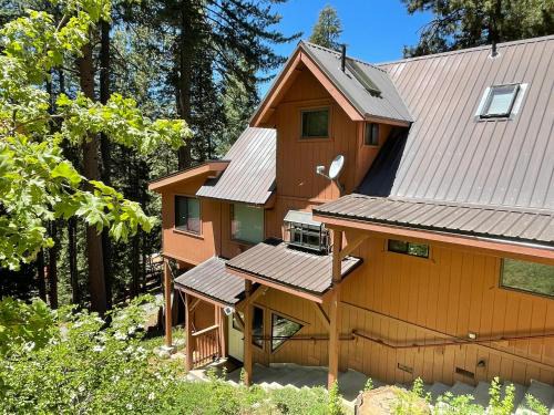 Yosemite West Villa | Family-Friendly Villas in California, USA for Your Getaway