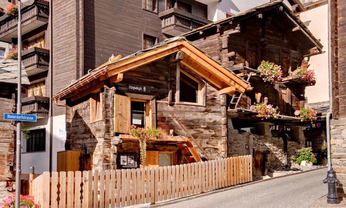 Zermatt Ski Chalet | Experience Chalet Z'Gogwärgji: 4-Star Retreat with Spa