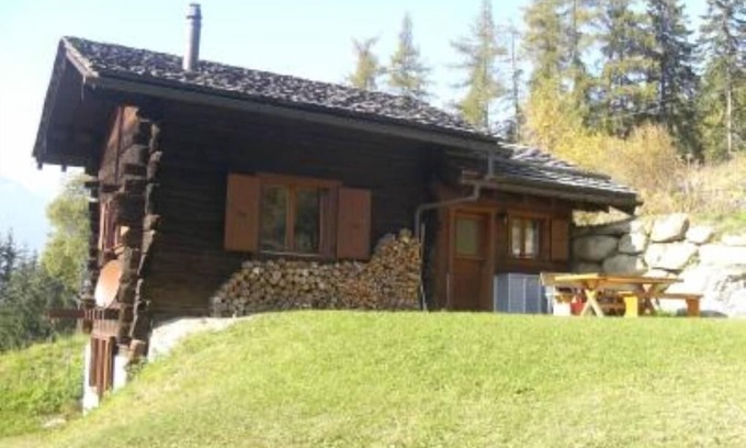 Ayer Ski Chalet | Top-Rated Chalet - Zinal with Pool & Family-Friendly Amenities