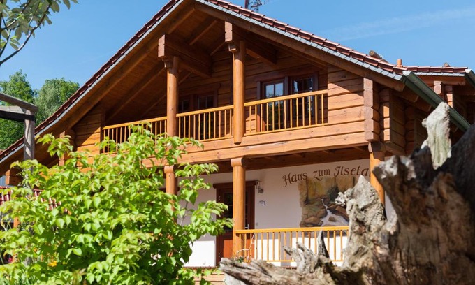 Ilsenburg Apartment | Cozy Chalet zum Salamander with Oceanfront Views